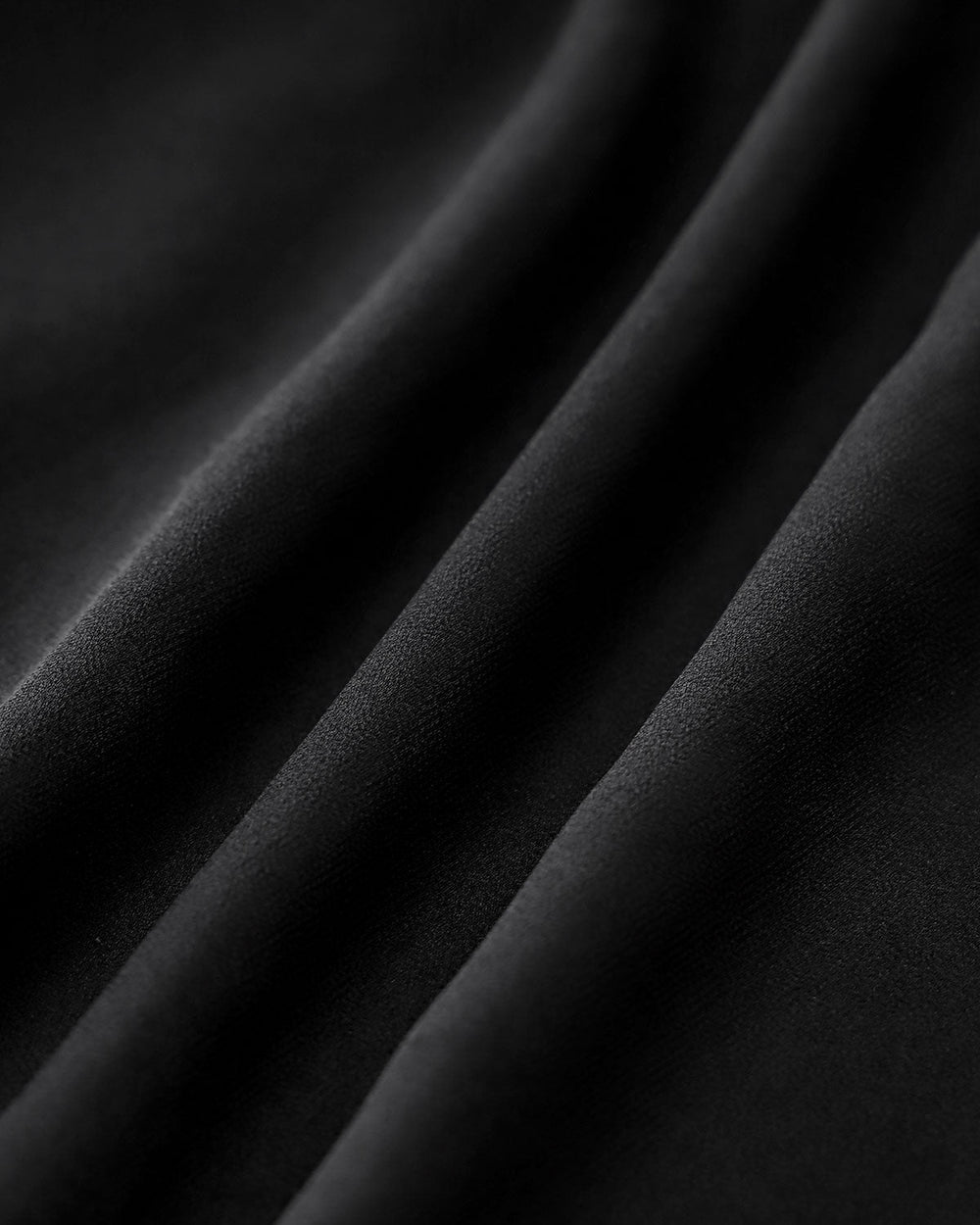 Black Sweetheart Neck Chiffon Maxi Dress